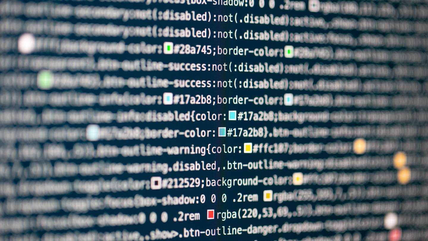 Code source d'un logiciel affich&eacute; &agrave; l'&eacute;cran